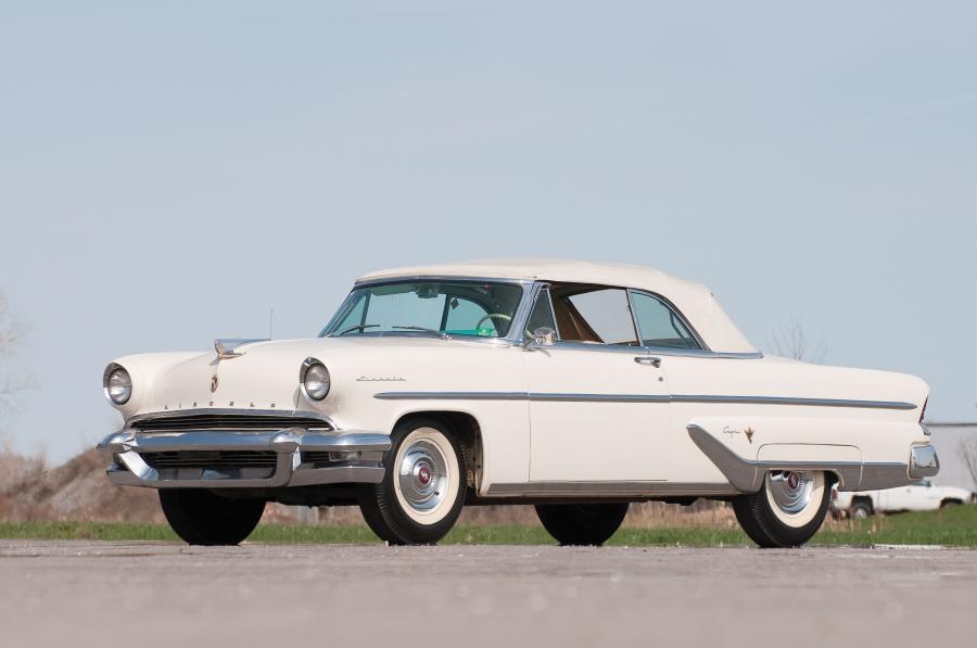  Lincoln Capri Special Custom Convertible (76A) 1955 года  (фото 13 из 39)